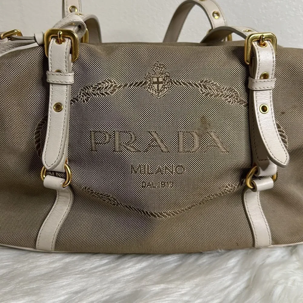 💯Authentic Prada Canapa Logo Handbag🍀